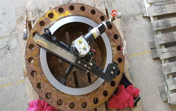 Máquina de refrentado de bridas aplicada en Oriente Medio